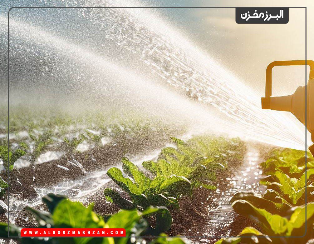 کاشت محصولات پر آب